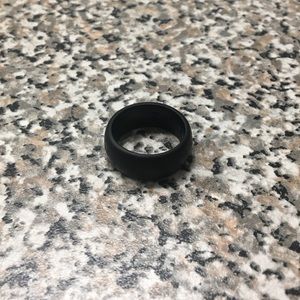 Black Size 7 QALO Silicone Wedding Ring